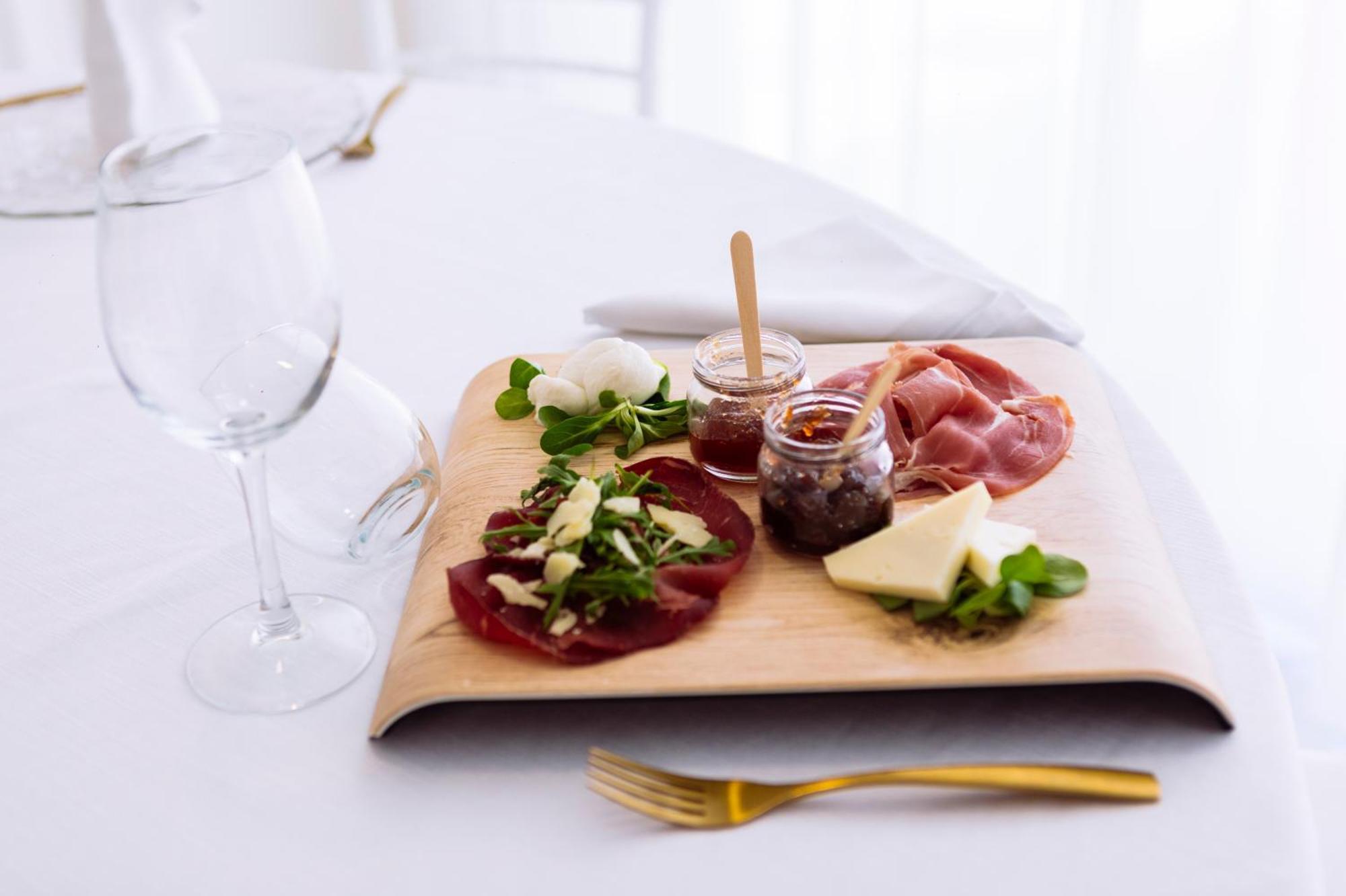 Hotel Leon - Ristorante Al Cavallino Rosso San Giovanni Rotondo Bagian luar foto
